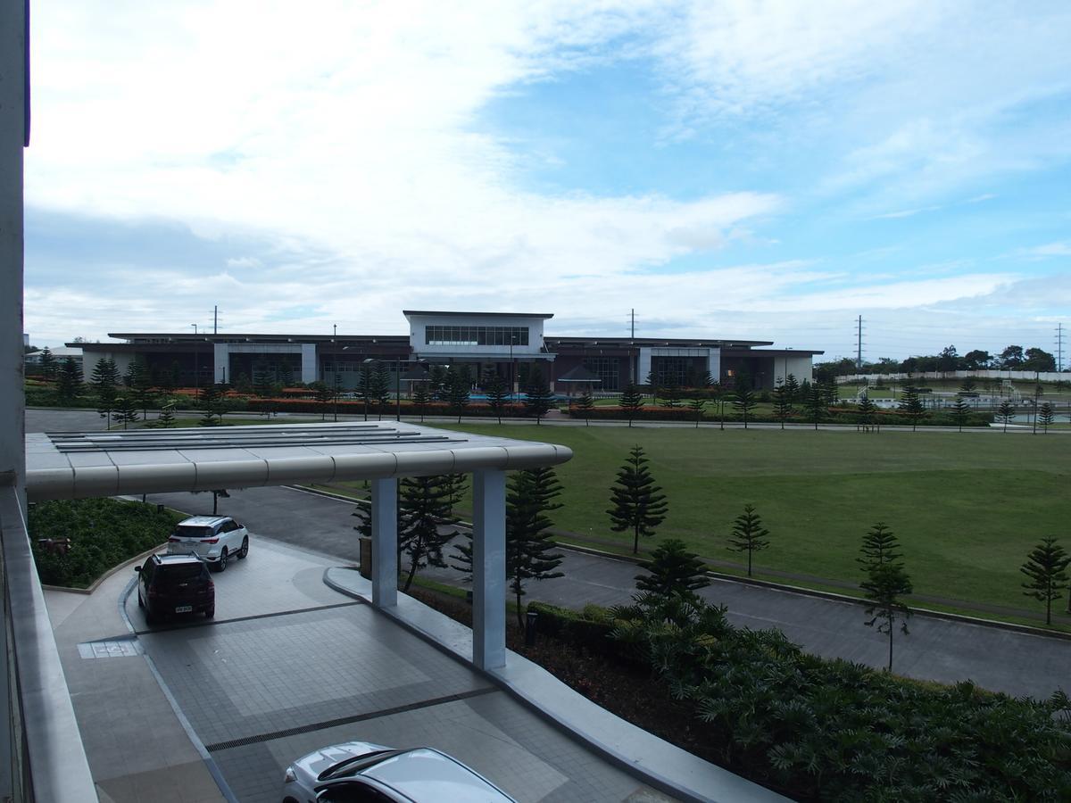 Cozy Family Suite With Stunning View Of Taal Tagaytay City Exterior photo